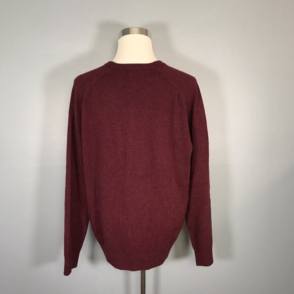 L.L. Bean Mens Solid Burgundy V-Neck Sweater XL Extra Large 100% Lambswool - Picture 3 of 8